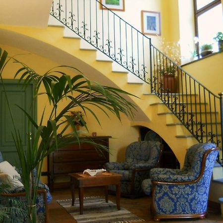 Diano dʼAlba Tenuta Calabiana المظهر الخارجي الصورة