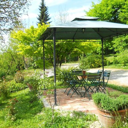 Diano dʼAlba Tenuta Calabiana المظهر الخارجي الصورة